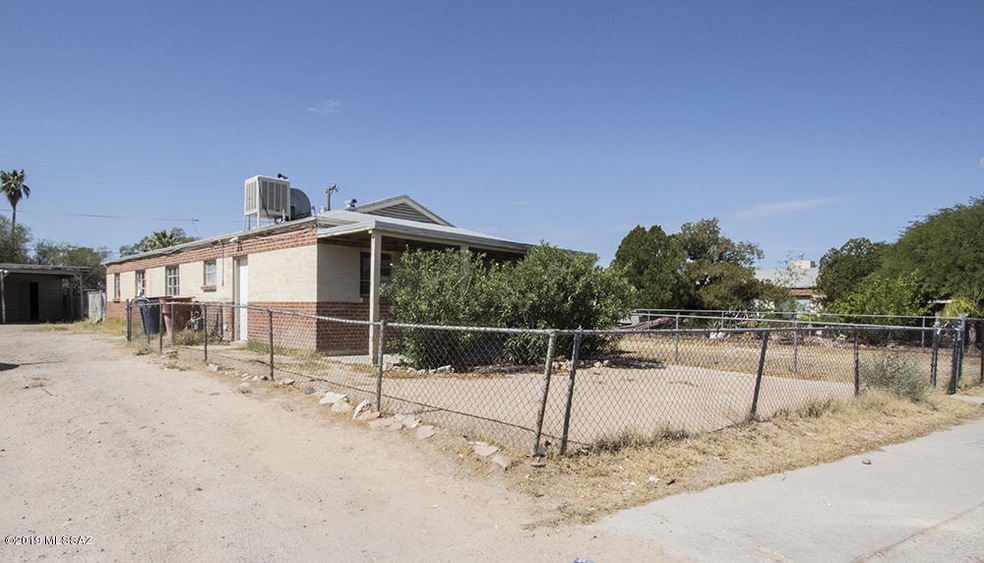 4620 E Montecito St, Tucson, AZ 85711 - photo 1