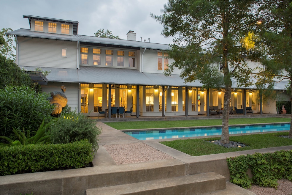 748 Arlington St, Houston, TX 77007 - photo 1