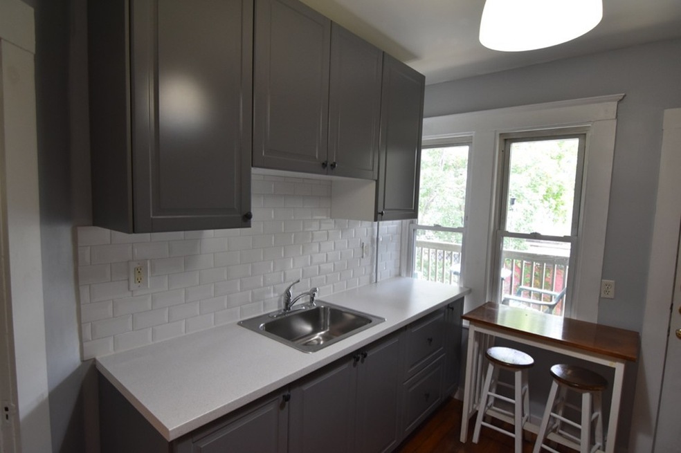 89 Lyndhurst St unit 3, Dorchester Center, MA 02124 - photo 1