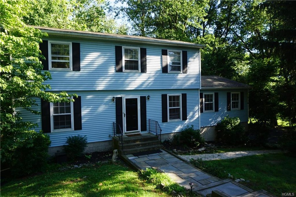 29 Willow Dr, Hopewell Junction, NY 12533 - photo 1