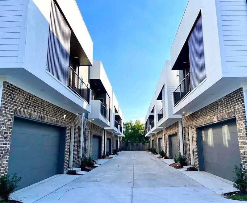 803 Thornton Rd unit E, Houston, TX 77018 - photo 1