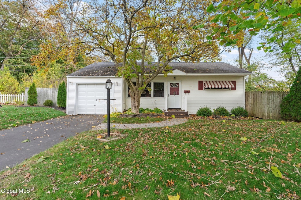 For Sale $199,900 • Co-Listing Agent