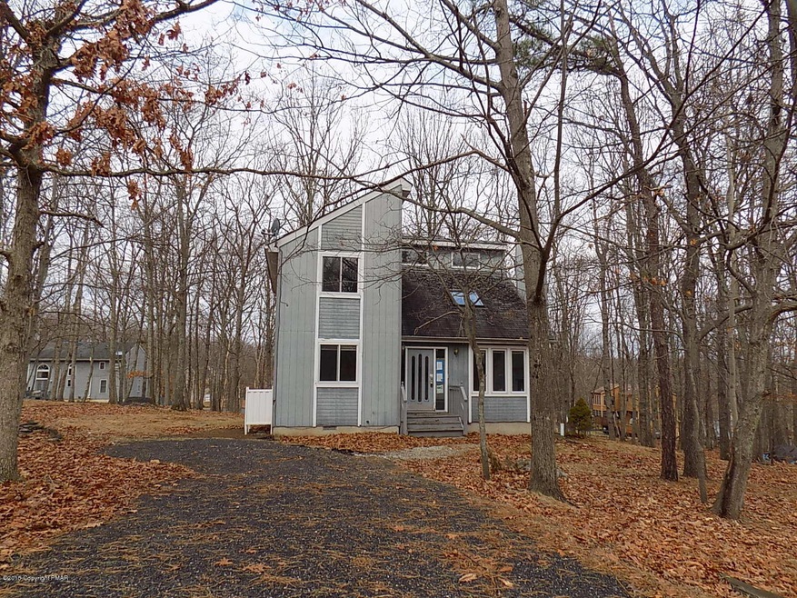 285 Somerset Dr, East Stroudsburg, PA 18301 - photo 1