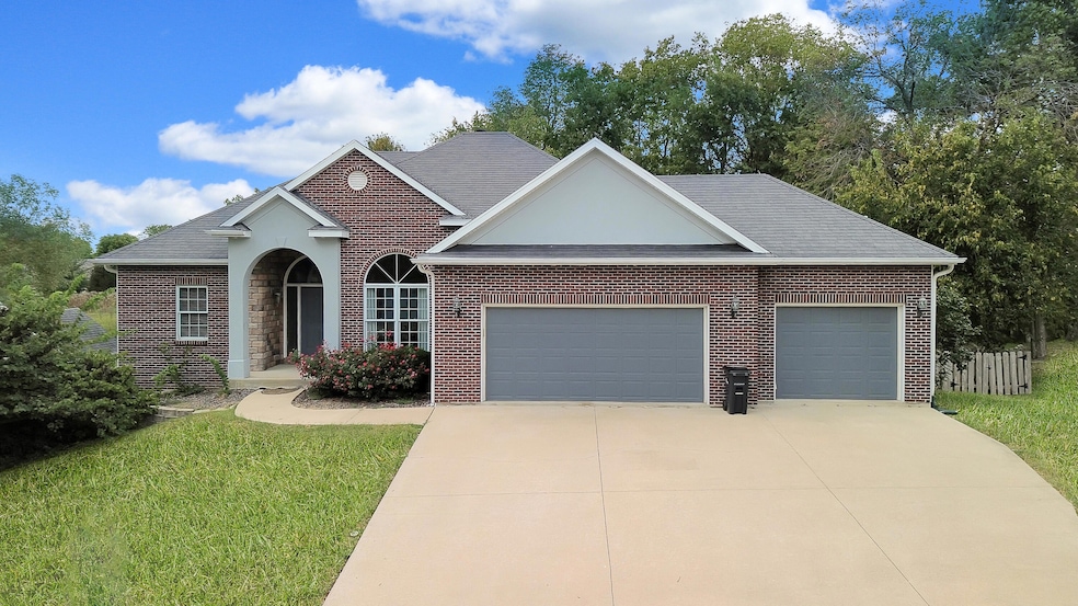 Longview Dr
