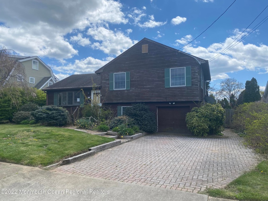 921 Lake Ave, Spring Lake, NJ 07762 - photo 1