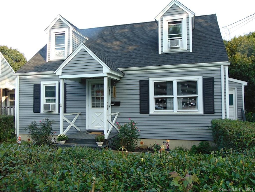 306 Edgewood Ave, Waterbury, CT 06706 - photo 1