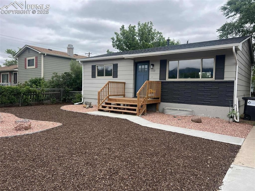 View of front of house and yard