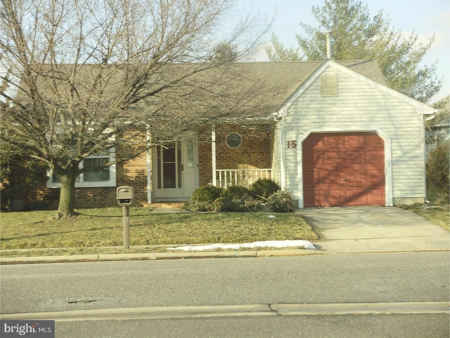 15 Lakebridge Dr, Woodbury, NJ 08096 - photo 1