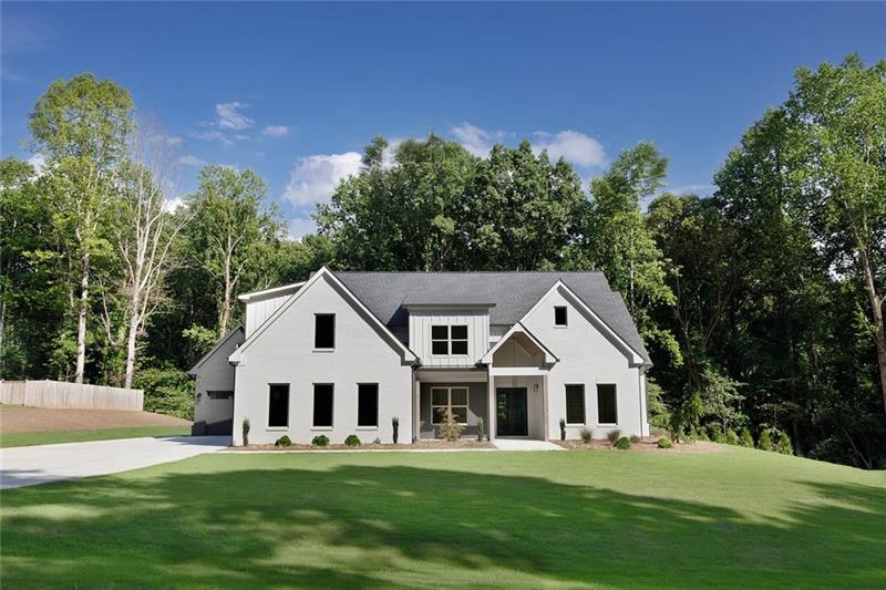 1638 Thomas Dr, Hoschton, GA 30548 - photo 1