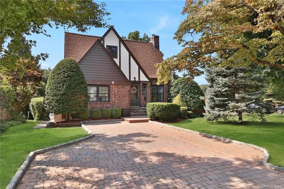 187 Pythian Ave, Hawthorne, NY 10532 - photo 1