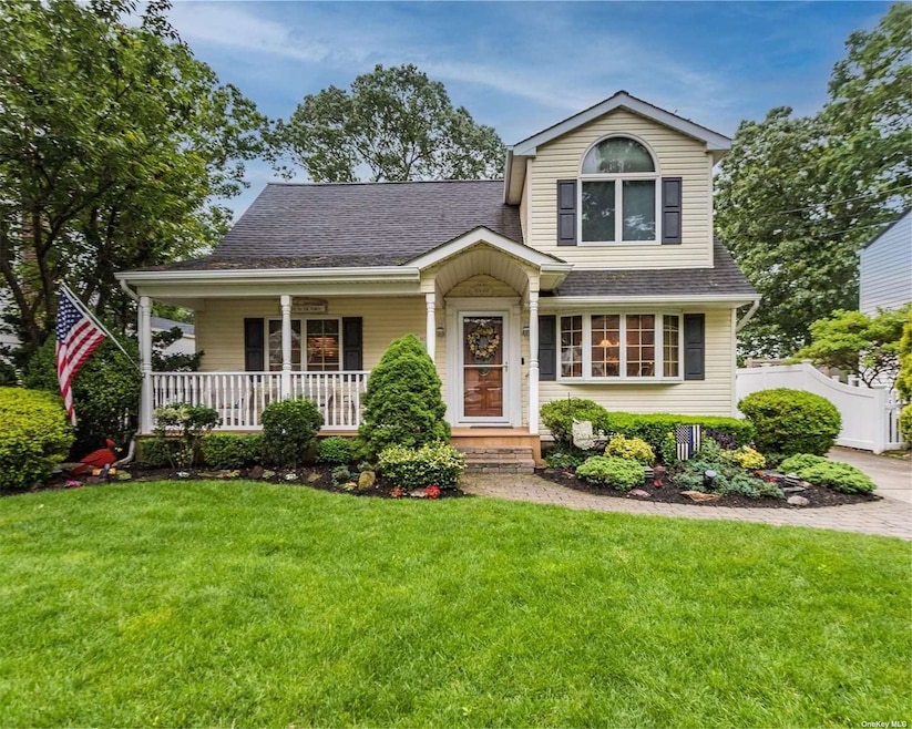 Sold $750,000 • Co-Listing Agent