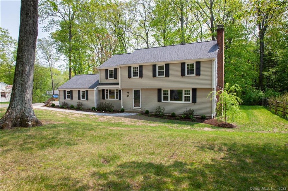 10 Crestwood Road