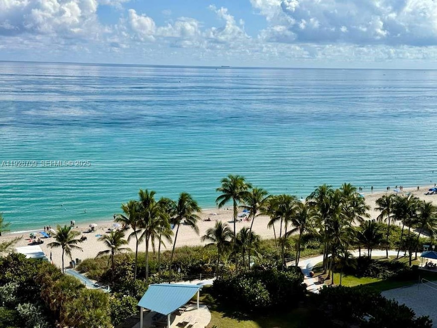 The Beach Club unit 1405, Hallandale Beach, FL 33009 - photo 1