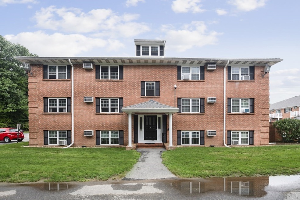 91 Leonard Rd unit 91, Boxborough, MA 01719 - photo 1