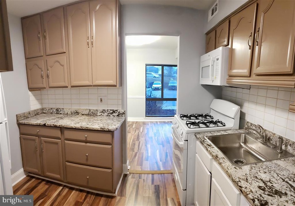 6001 Majors Ln unit 1, Columbia, MD 21045 - photo 1