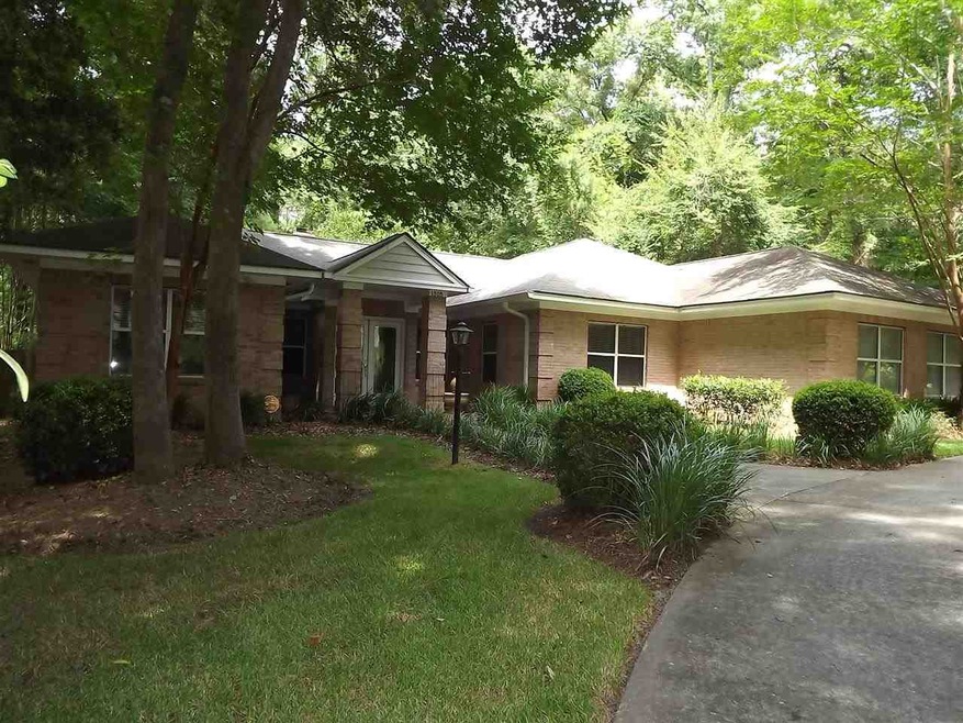 Built 1989. 3 BR 2BA + bonus room  Sprinkler syste