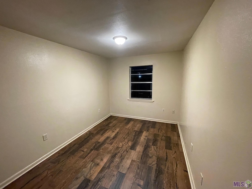 4554 Y A Tittle Ave unit 2, Baton Rouge, LA 70820 - photo 1