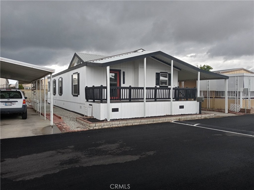 530 W Devonshire Ave unit 17, Hemet, CA 92543 - photo 1