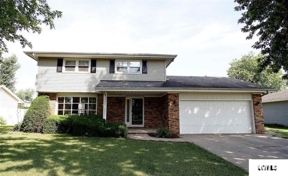 440 Southgate St, Lincoln, IL 62656 - photo 1