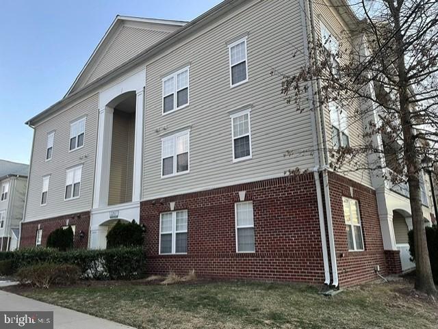22607 Blue Elder Terrace unit 101, Ashburn, VA 20148 - photo 1