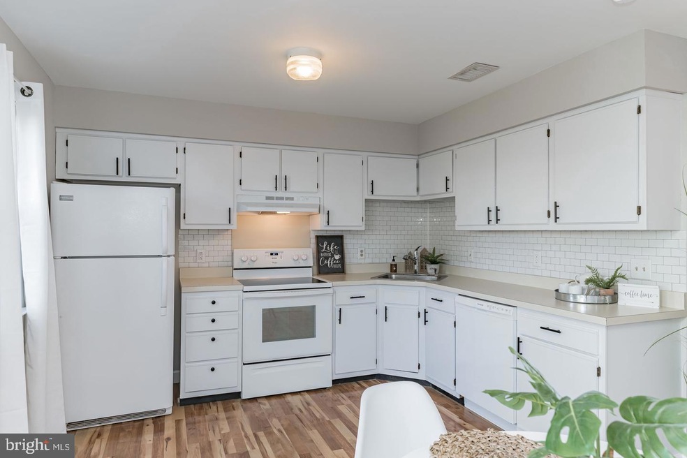 427 Blaker Dr, East Greenville, PA 18041 - photo 1