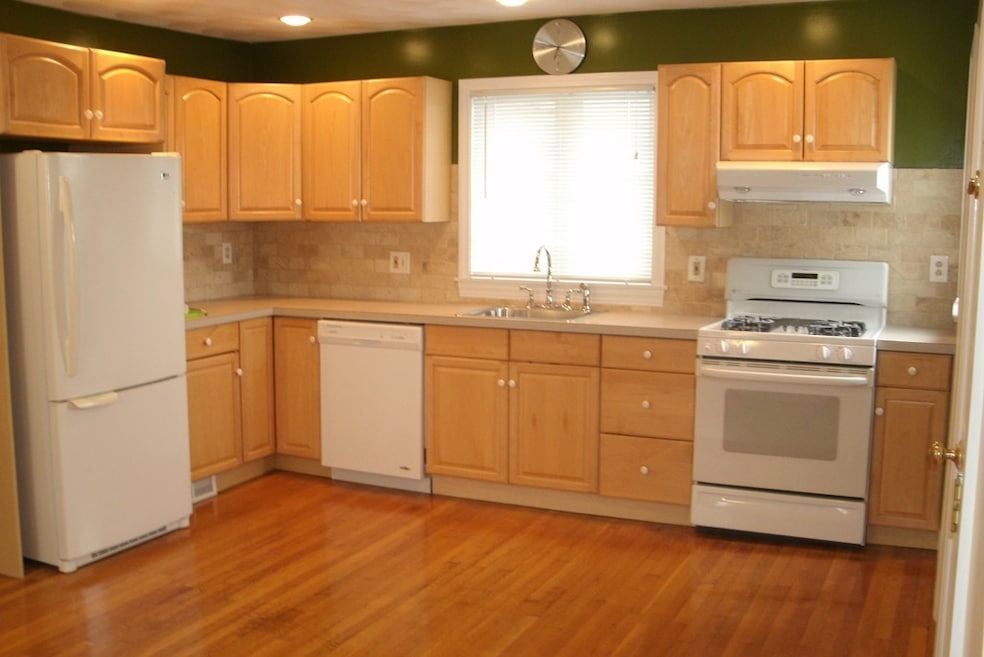 123 High St unit 2, Everett, MA 02149 - photo 1