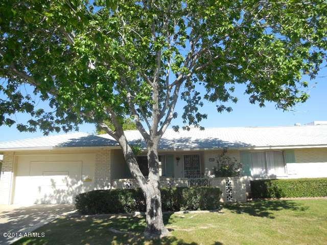 10440 W Kingswood circle front