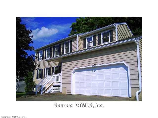 11 Westport Dr, Waterbury, CT 06706 - photo 1