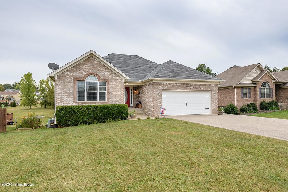 181 Berger Farm Dr, Mount Washington, KY 40047 - photo 1