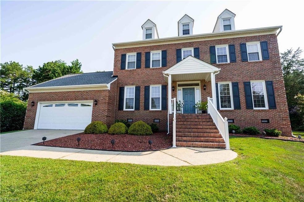 4006 Red Oak Ct, High Point, NC 27265 - photo 1