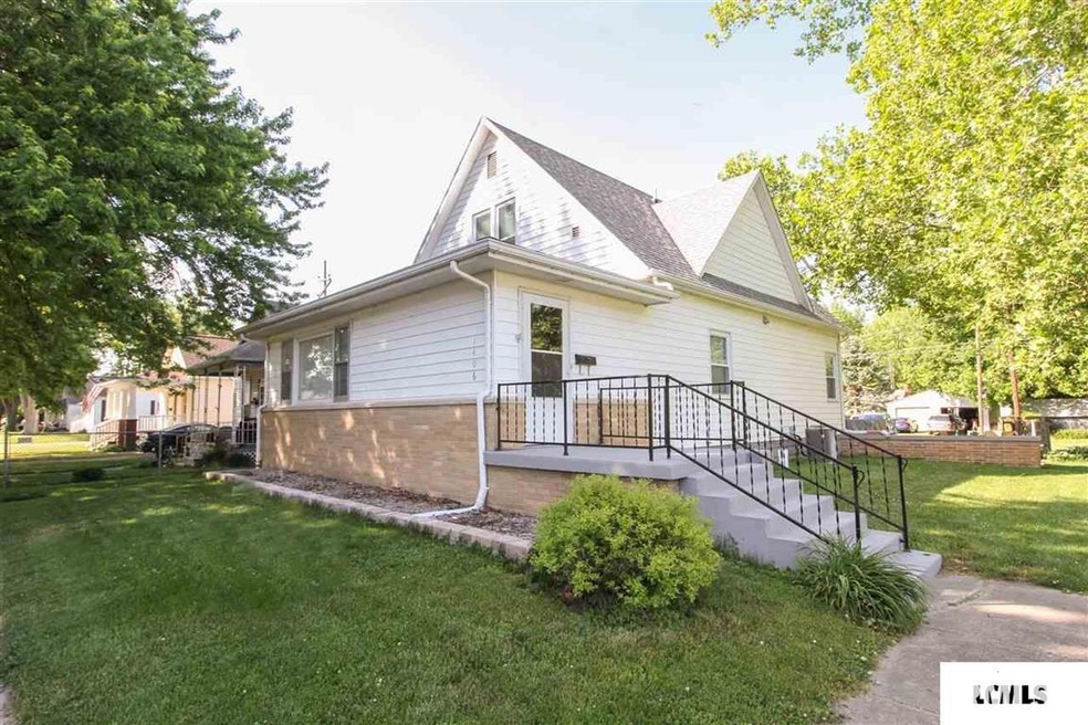 1406 Broadway St, Lincoln, IL 62656 - photo 1