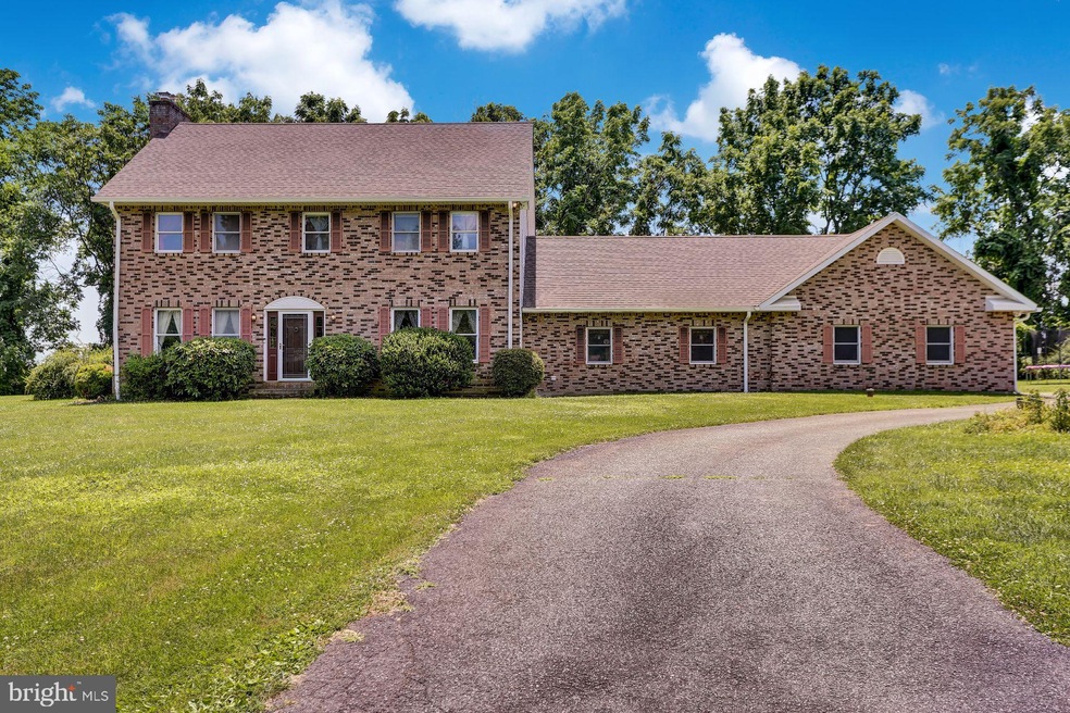 22 Stauffer Ln, Boyertown, PA 19512 - photo 1