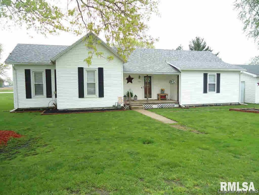 900 S Plum St, Virginia, IL 62691 - photo 1