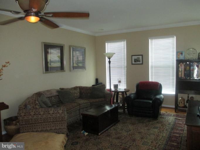 42784 Sykes Terrace unit 38I, Chantilly, VA 20152 - photo 1