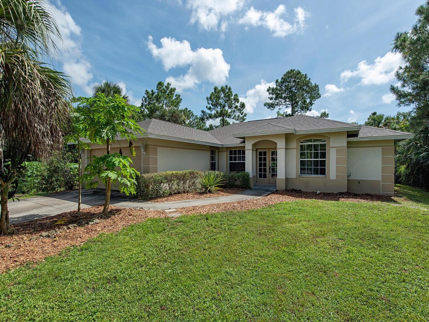 930 13th St SW Naples FL 34117 USA-001-0
