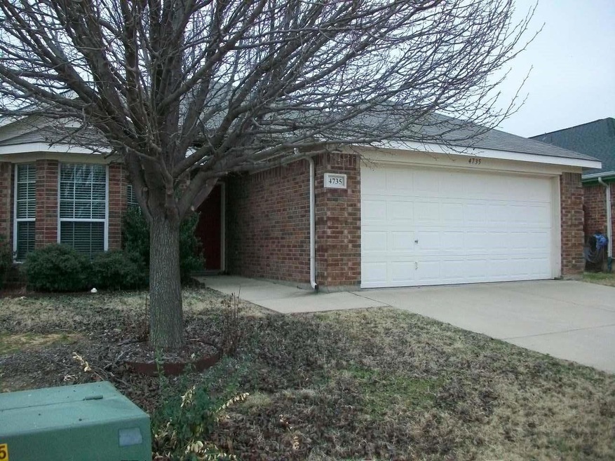 4735 Topaz Ln, Granbury, TX 76049 - photo 1