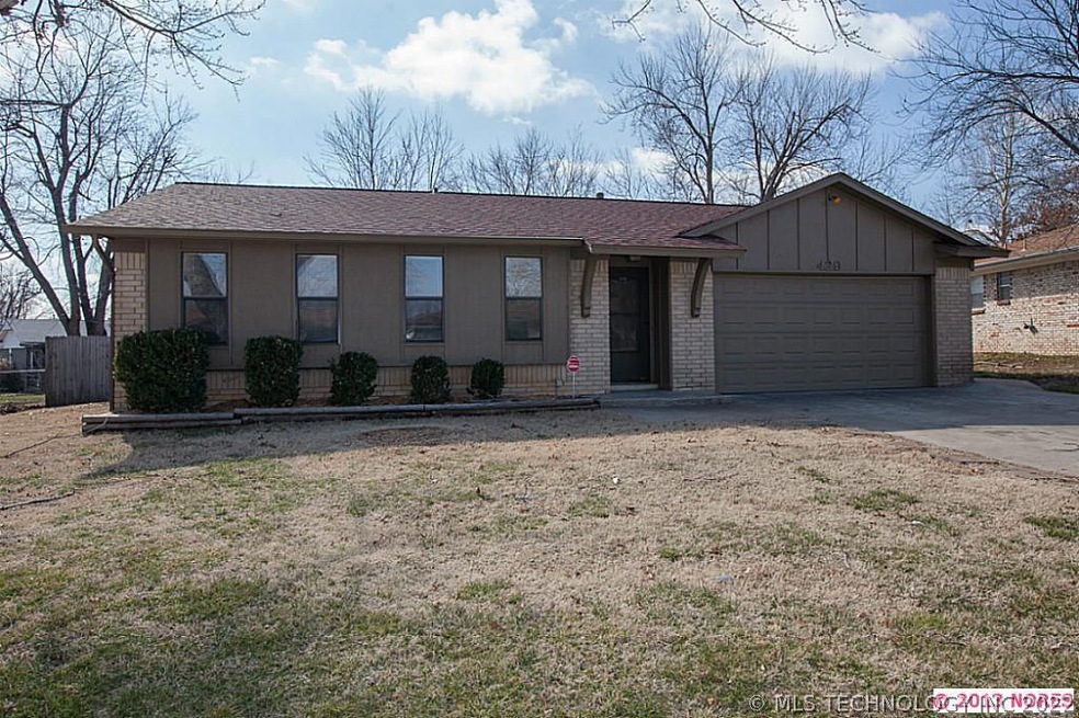 429 W Gary St, Broken Arrow, OK 74012 - photo 1