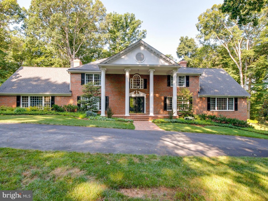 6704 Cedar View Ct, Clifton, VA 20124 - photo 1