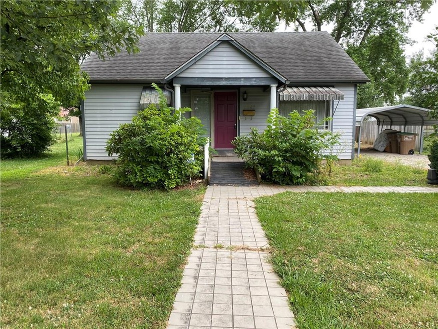 3025 15th St, Columbus, IN 47201 - photo 1