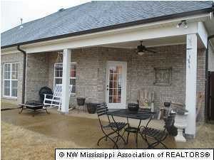 1427 Notting Hill Dr W, Hernando, MS 38632 - photo 1