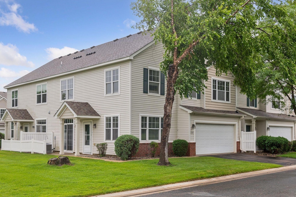 Two bedroom, two bath Shakopee end-unit has easy access to Hwy 169 for commuting.