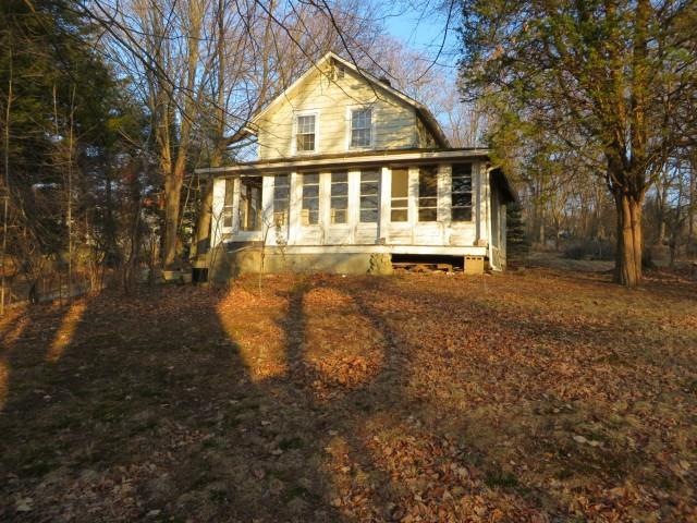 210 Richards Ave tear down on 1.06 acres.  Also 0.