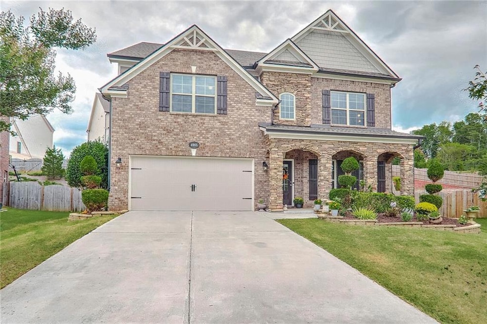 Welcome Home! Beautiful craftsman-style home!