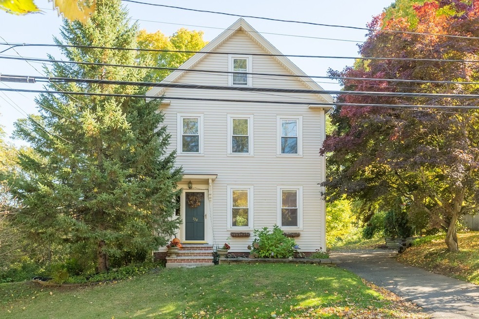 134 Central St, Georgetown, MA 01833 - photo 1