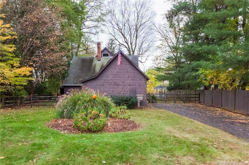 9 Brightwood Ln, West Hartford, CT 06110 - photo 1