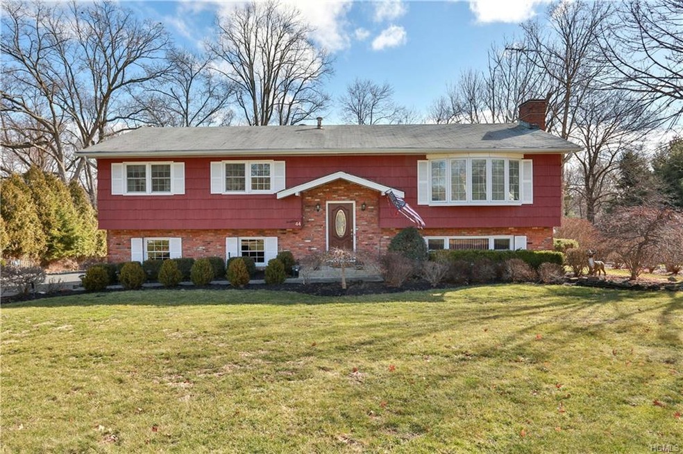 44 Gottlieb Dr, Pearl River, NY 10965 - photo 1