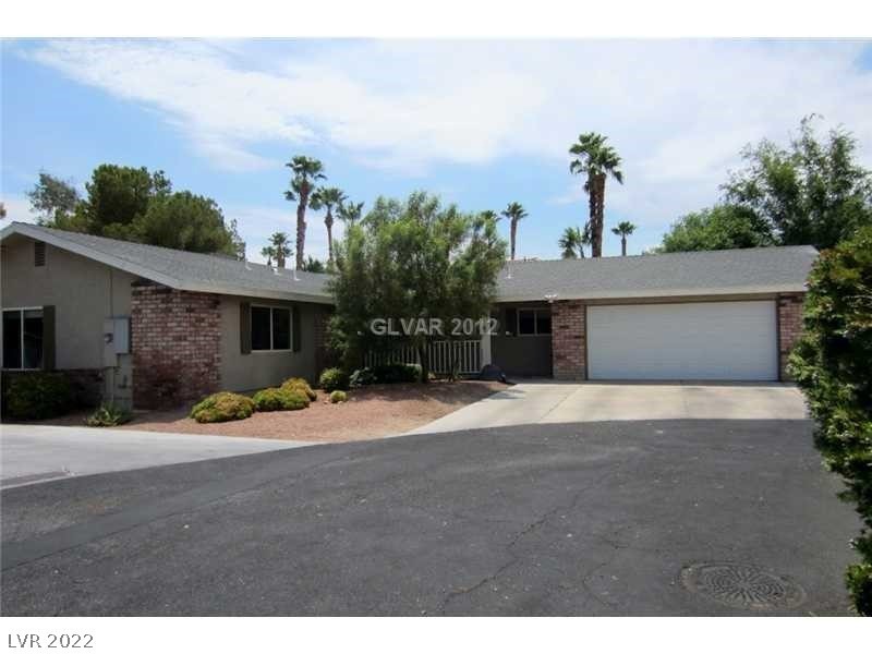3659 E Viking Rd, Las Vegas, NV 89121 - photo 1