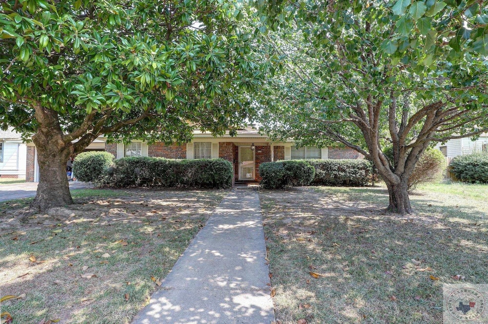 Pending $207,500 • Co-Listing Agent