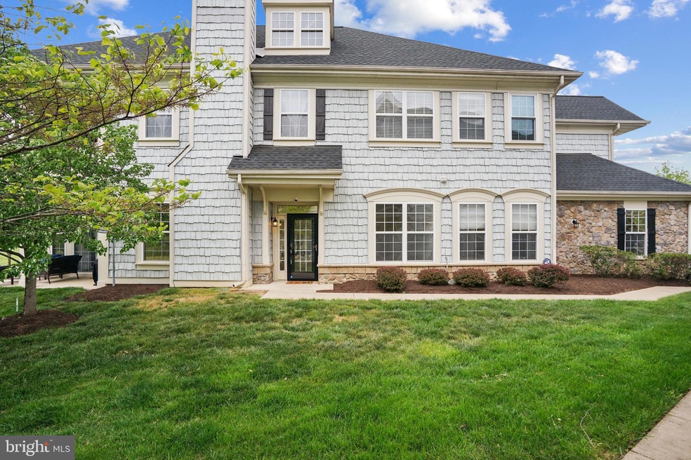 13870 Greendale Dr, Woodbridge, VA 22191 - photo 1