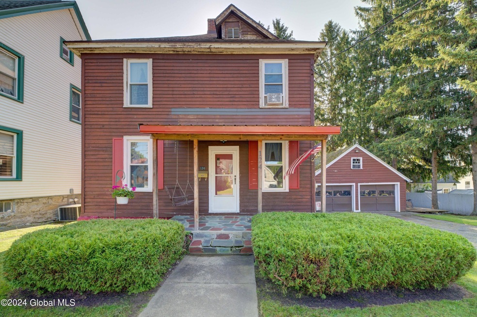 124 Pleasant Ave, Johnstown, NY 12095 - photo 1